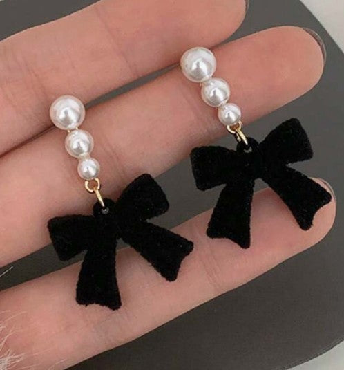 Black Bow with Pearls Earrings