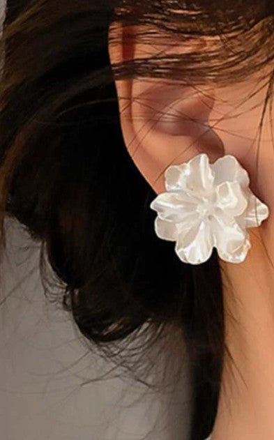 Flower Design Stud Earrings